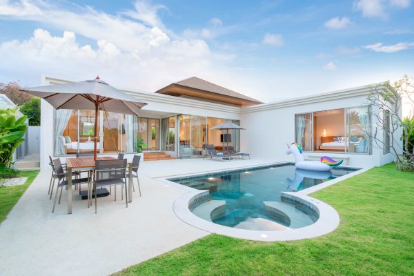 Cost of Concrete Pool Patio Installation in Lehi
