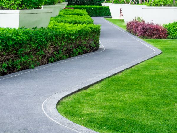 Cost of Walkway Curb Installation in Lehi