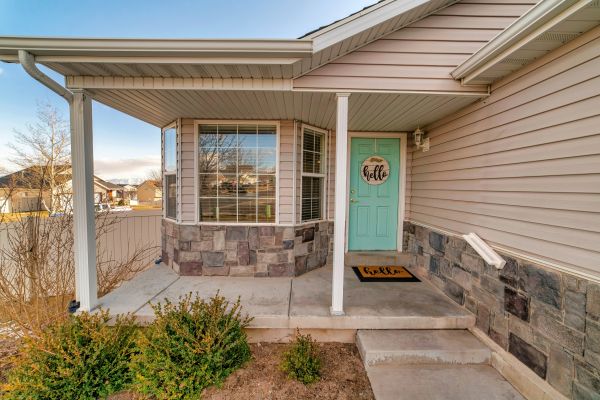 Cost of Porch Concrete Installation in Lehi