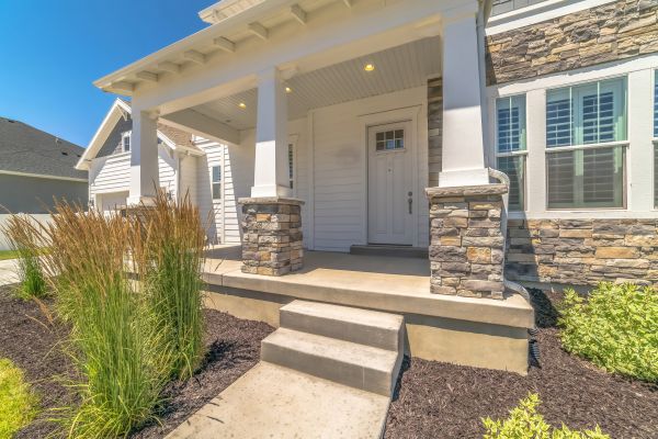 Cost of Steps Pouring in Lehi